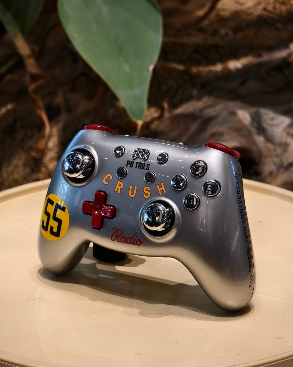 PBTails's tweet photo. Curves, Red buttons, and that classic 550 spirit.
This one’s not just for racing games—it’s for game setups with soul.

#gamergirl #gamers #videogames #retroracing #F1TheMovie #controllerdesign #crush550 https://t.co/RIM5WjHA0C