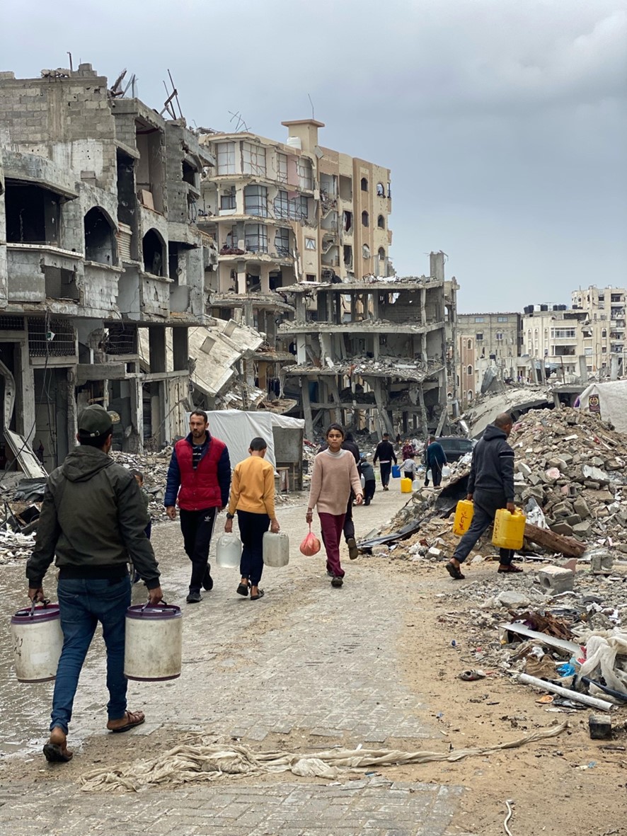 𝗦𝗧𝗢𝗣 𝗧𝗛𝗘 𝗠𝗢𝗡𝗦𝗧𝗘𝗥

1. Israel is now starving the Palestinians in Gaza to kill them. Most of those who have died or are dying are children and women.

2. Their sufferings are pitiful. There is only skin and bones. The fat and muscles are gone. Even the bones are thin