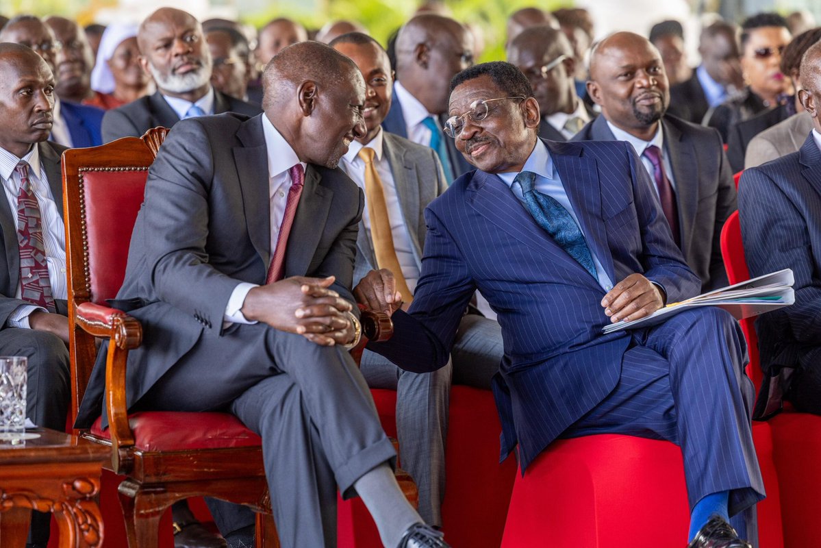 Mailod!

Agrey Bob Orengo was poisoned at State House, 

You see that June meeting of sijui Siaya leadership, it was the Trap 

Charles Owino who has been going around praising extra judicial murders is Broad chieth candidate for Siaya 2027

Oburu's son Jaoko for senator