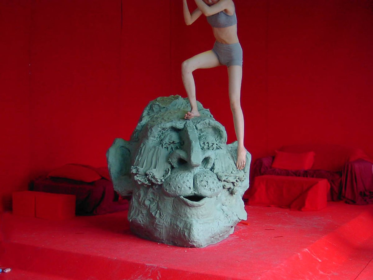 超入手困難 世界初【1970年開催スペイン美術展特別記念品 牡牛頭部