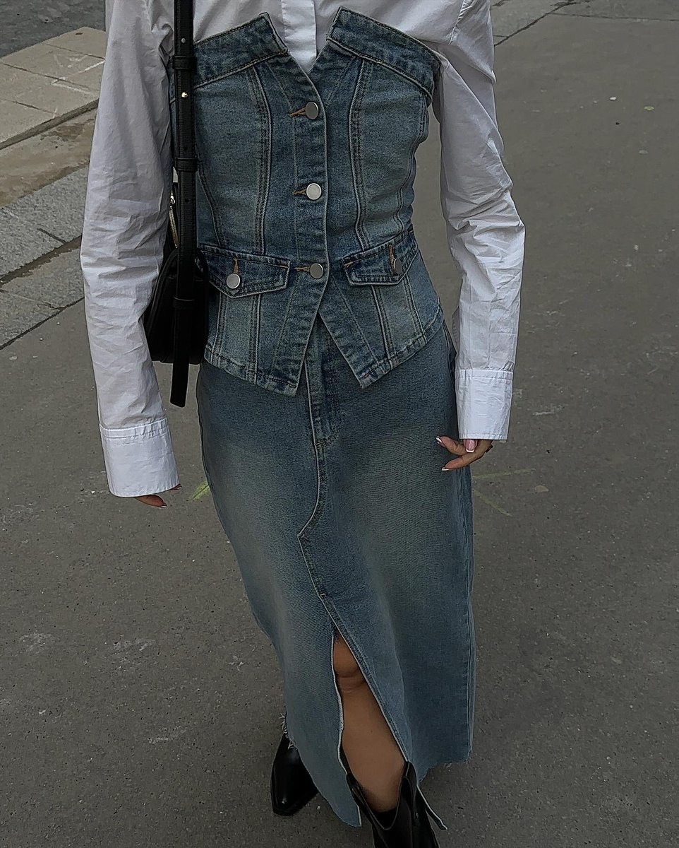 Calebthuva's tweet image. From street to chic – all in denim.