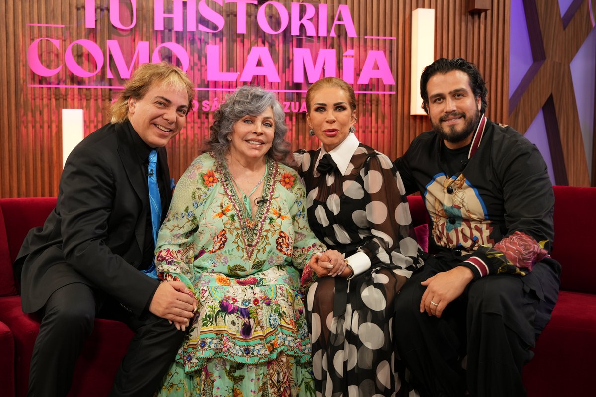 No importa cuán lejos nos lleve la vida, el amor verdadero siempre encuentra el camino de regreso. Verónica y Cristian Castro nos regalan un instante inolvidable. 🥺❤️‍🩹

#TuHistoriaComoLaMía, domingos 8:00 p.m. por #AztecaUNO. 📺