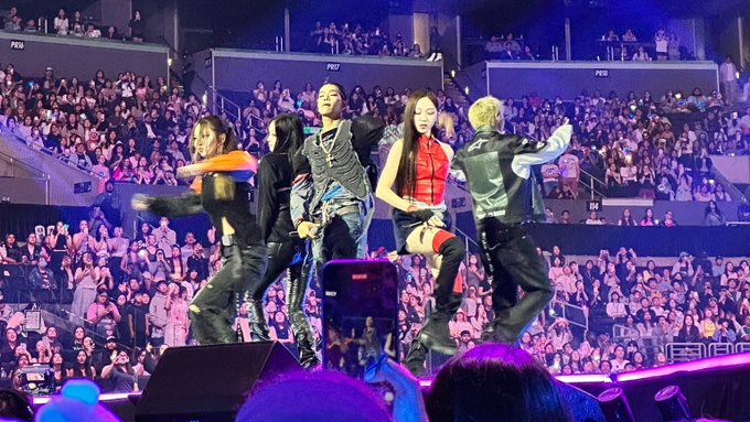 Gxeju66XQAADtqy?format=jpg&name=small