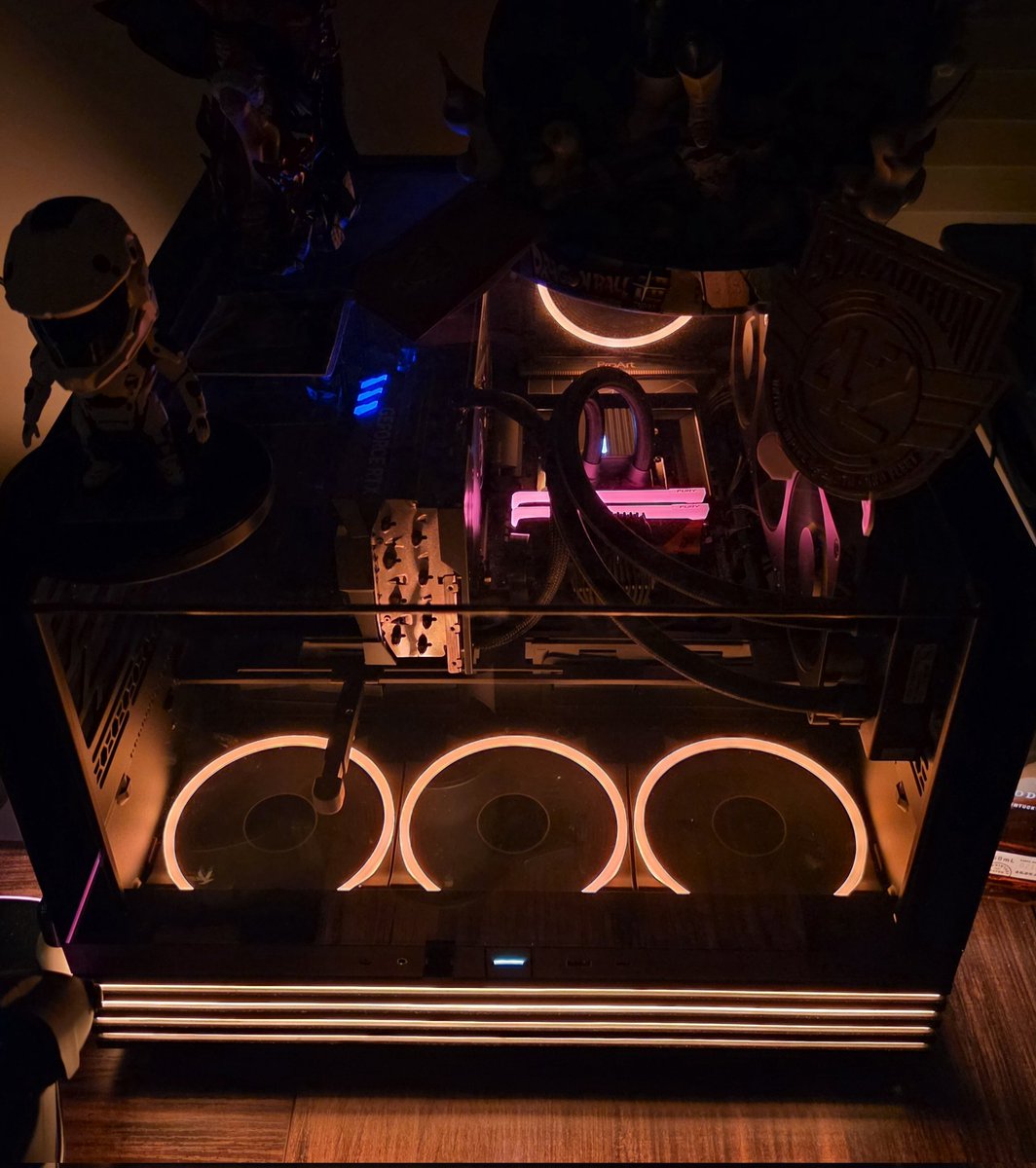 Name the PC Case 👀