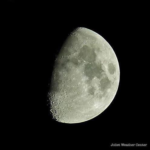 Tonights moon over Joliet is in its waxing gibbous phase, with about 73% of its surface illuminated. #ilwx