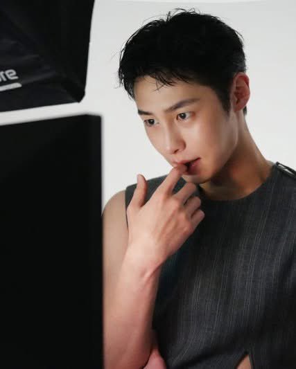 Every time I think about making eye contact with him… I just ✨disintegrate✨

have you already secured your tickets?
tickets are still available at smtickets.com/events/view/15…

#LeeJaeWook #prologinmanila #prologinmnl