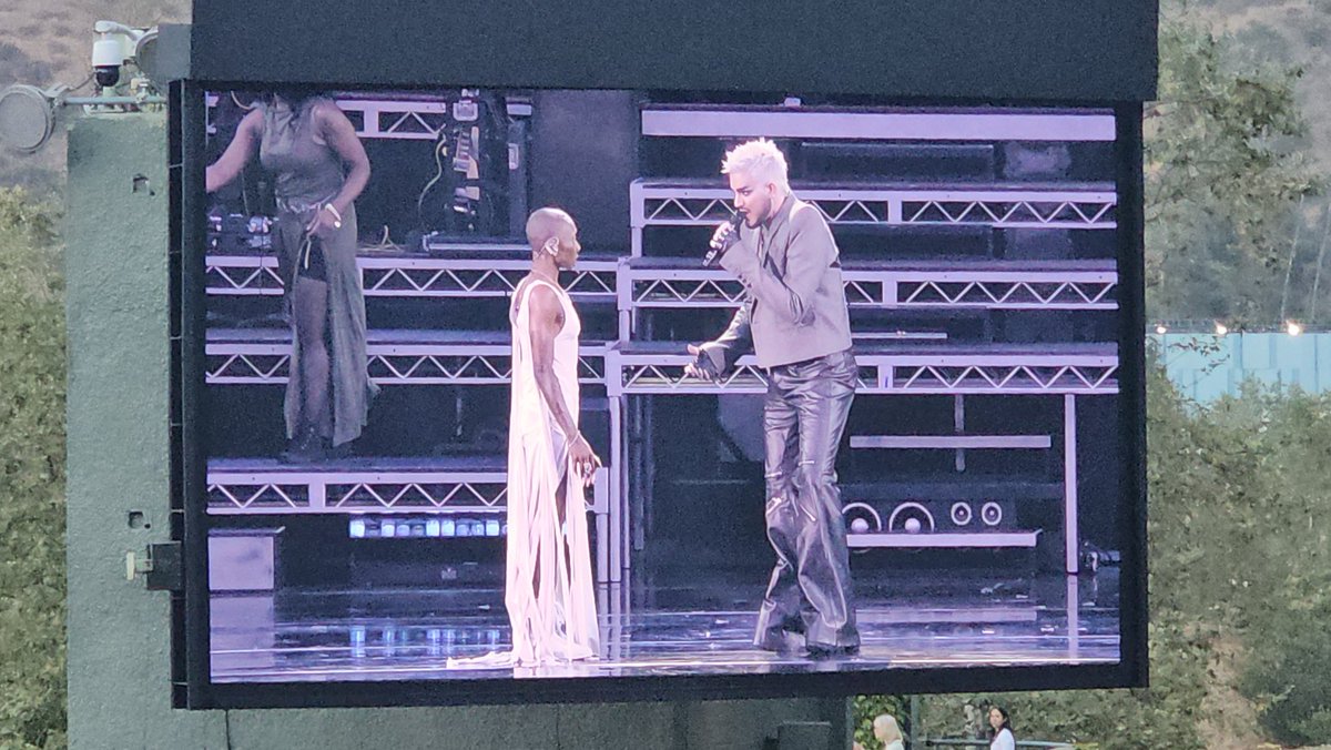 DaisyMenjivar1's tweet photo. The pictures are not too perfect, but they're my pictures ( videos would follow after the show).  Adam is the greatest. I'm so proud of being a glambert . The whole show is fantastic!! #jcss #adamlambert #HollywoodBowl ✨️♥️ https://t.co/et9CDG736i