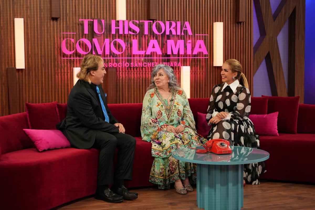 ClubVeronicaMty's tweet photo. Hermosa  @vrocastroficial  te queremos @ClubVeronicaMty  #Veronica #verofans #clubveronicacastromty   @ClubVeronicaMty @GigelaChelu @thaniaDMty https://t.co/L02qt2NOqV