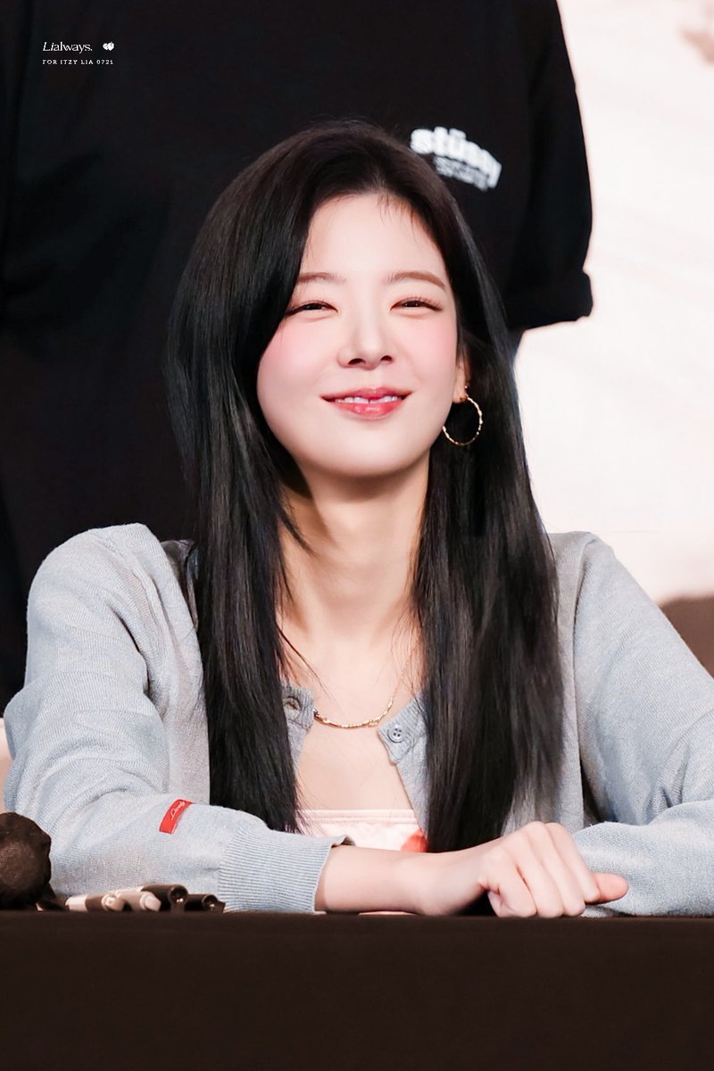 250803 MAKESTAR FS
◠‿◠

#있지 #ITZY 
#리아 #Lia