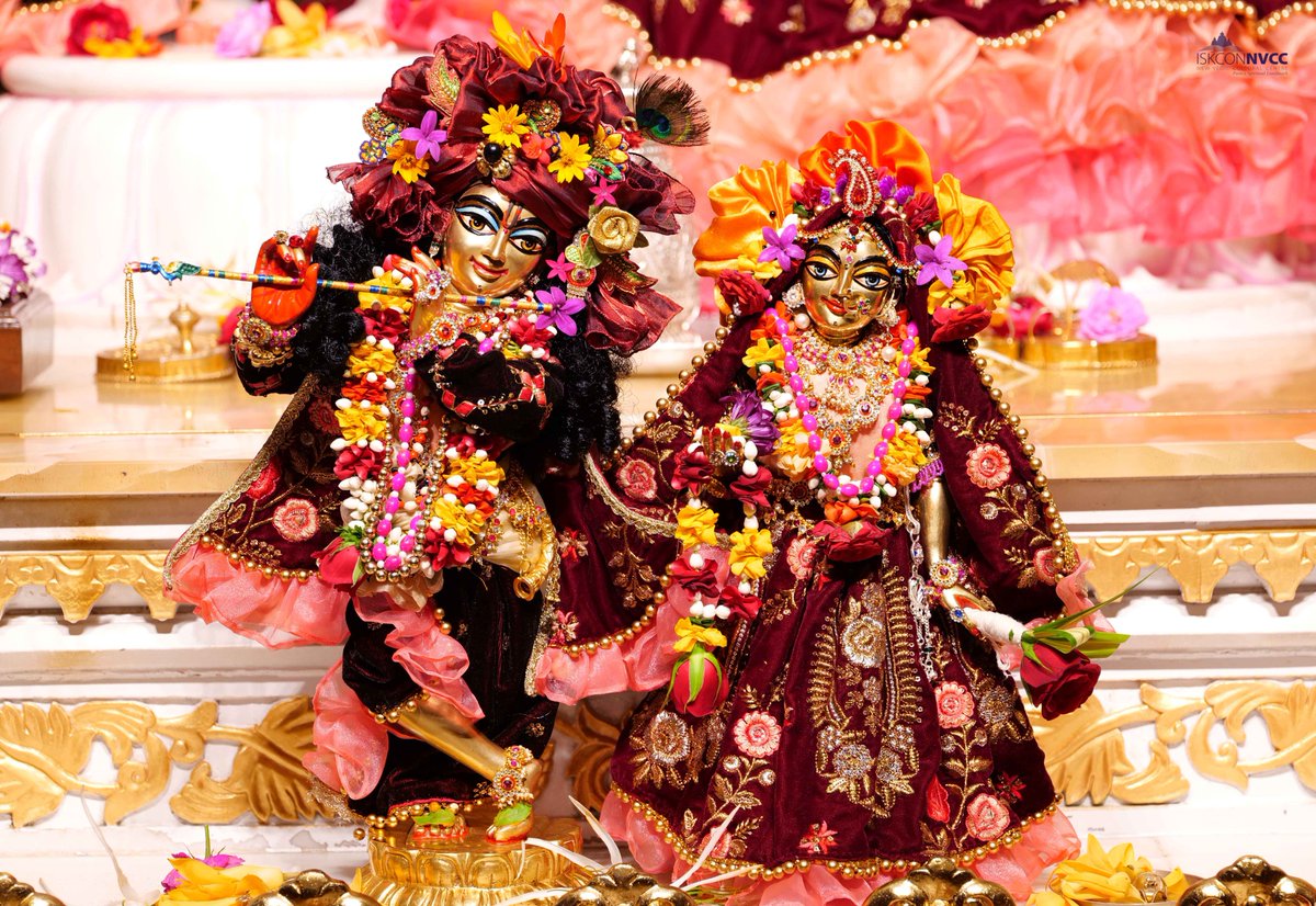 ISKCONPune's tweet photo. 🙏🏽Today's Darshan 📿 🗓04-08-2025🙏
🌷Sri Sri Radhavrindavanchandra🌷
🚩@ISKCONNVCCPune🚩
.
.
#ISKCON #ISKCONNVCC #ISKCONNVCCPune #ISKCONPune
#4thaugust #4thaugust2025 #Monday #Vrindavan
#Harinaamsankirtan #Radheshyamdas #Radheradhe
#Sankirtan #Kirtan #Mayapur #Prabhupada https://t.co/YXlHxZDx4w