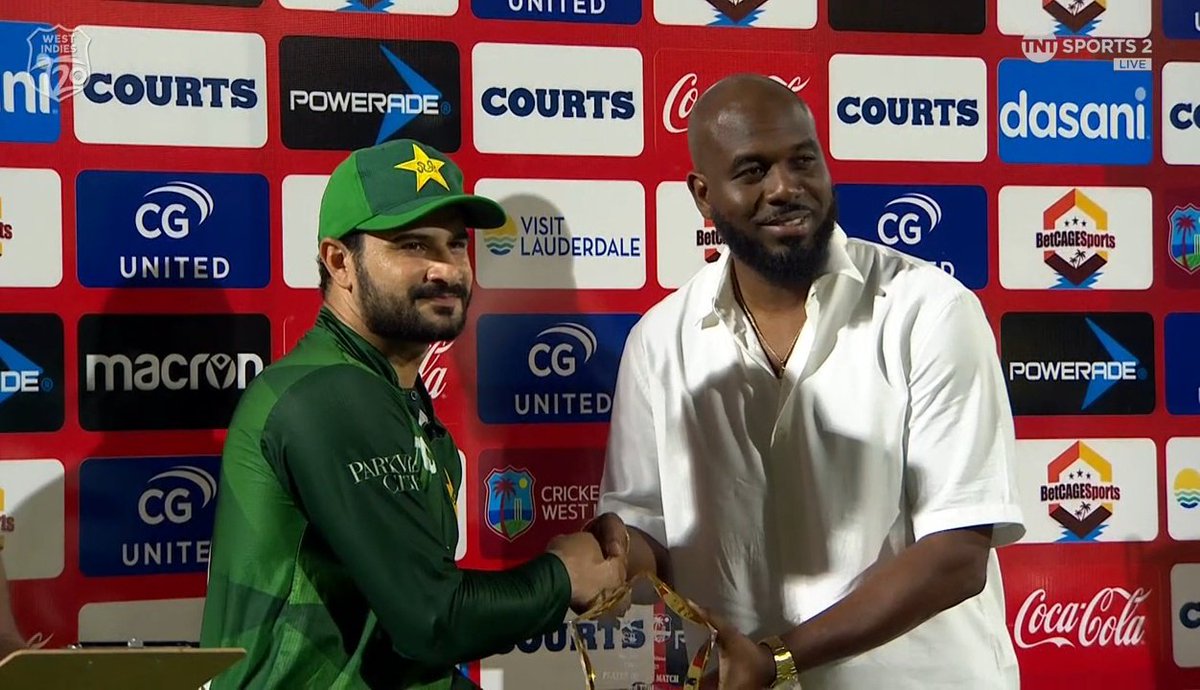 74 RUNS OFF 53 BALLS - SAHIBZADA FARHAN WINS THE POTM AWARD. 🏆
