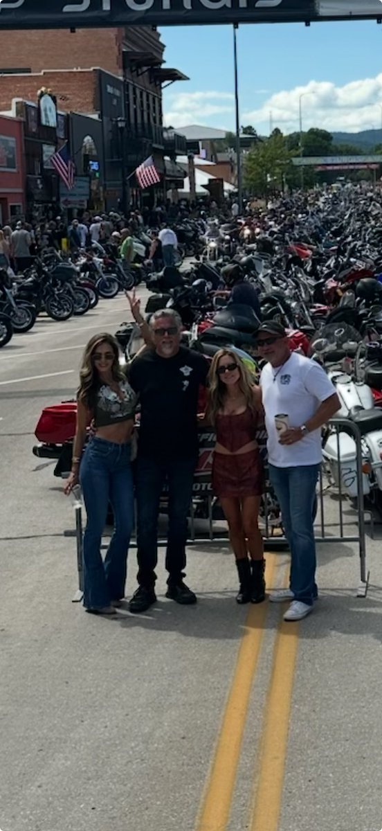Mike Sisk (@mikesisk) on Twitter photo Tonight’s view of the office …get you some of that ! <a href="/SturgisRally/">Sturgis Rally</a> <a href="/GasMonkeyGarage/">Gas Monkey Garage</a> <a href="/RRRawlings/">Richard Ray Rawlings</a> Tonight’s view of the office …get you some of that ! <a href="/SturgisRally/">Sturgis Rally</a> <a href="/GasMonkeyGarage/">Gas Monkey Garage</a> <a href="/RRRawlings/">Richard Ray Rawlings</a>