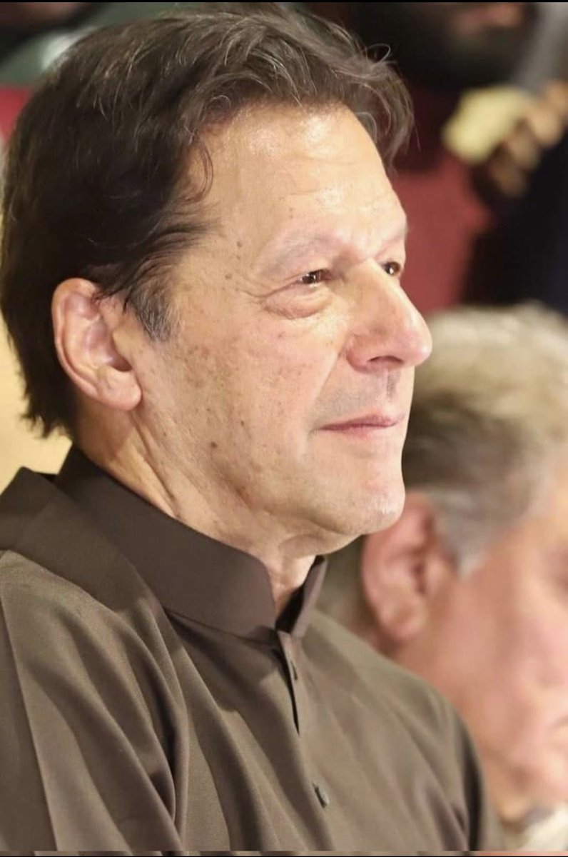 باجوڑ میں اپریشن نہیں ہونا چاہئیے
علی امین گنڈا پور اگر آپریشن نہیں رکوا سکتا تو استعفیٰ دے- 
(عمران خان)
#ڈھاکہ_سے_اڈیالہ_تک