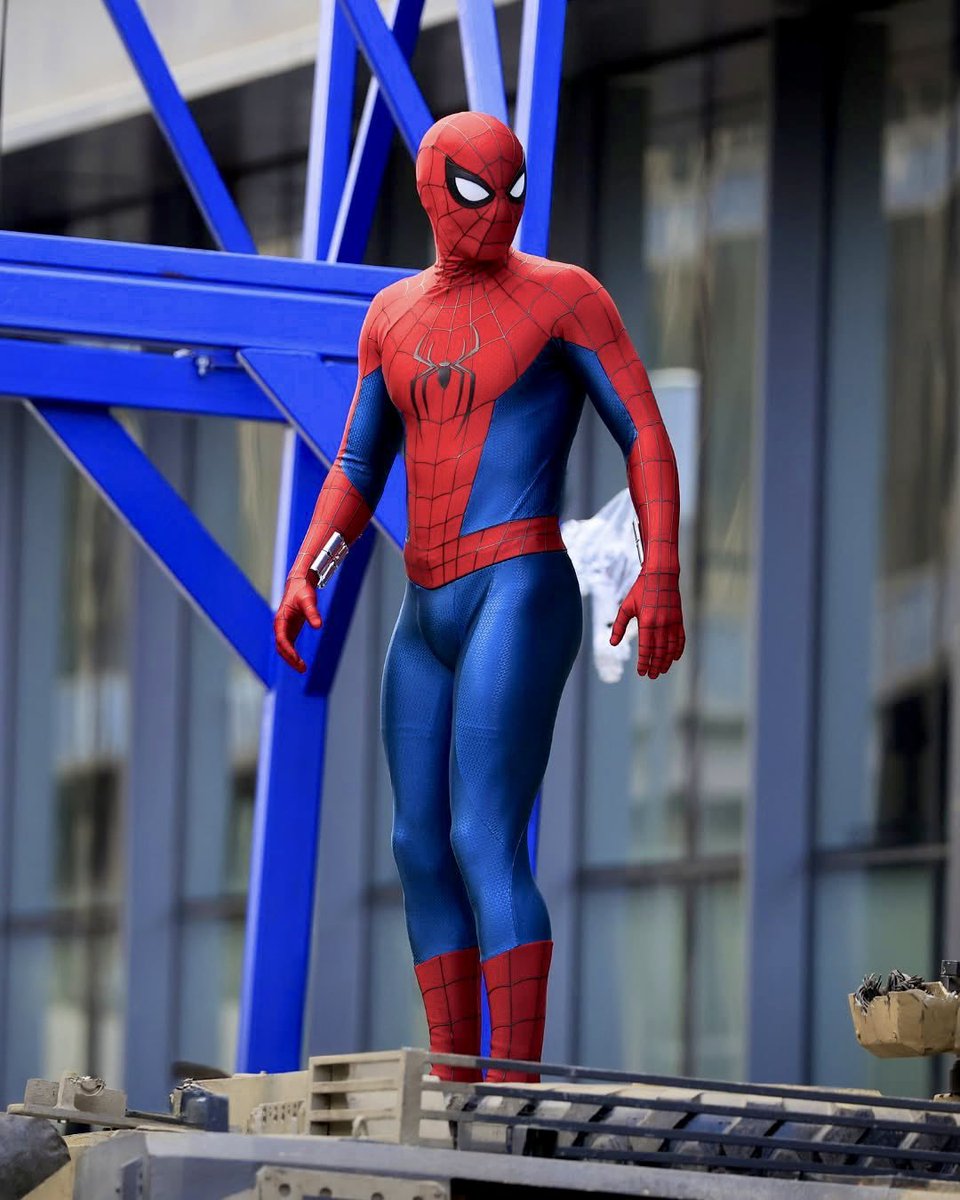 AwMono's tweet photo. @lognacio Best Spiderman suit ever. It's Perfect https://t.co/xE7oD2LANf