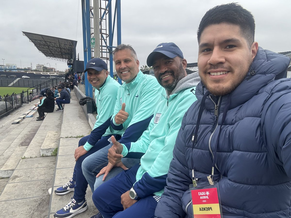 RomanoTorresG's tweet image. Tarde de fútbol y buena charla. 
@ClubALoficial  #Liga3