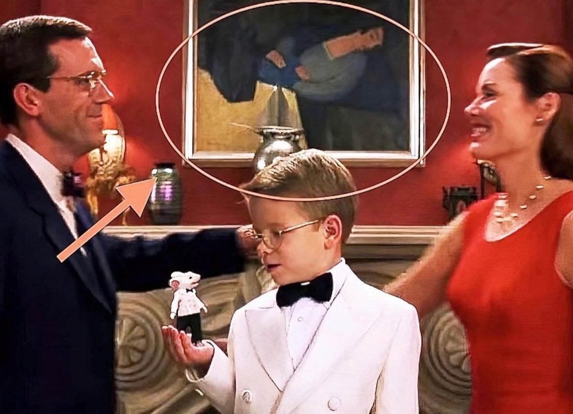 In 2009 while watching Stewart Little (1999), Hungarian art historian Gergely Barki, saw the painting "Sleeping Lady with Black Vase" by Róbert Berény. It had been missing for 90 years and had been used as a prop. It was the original.