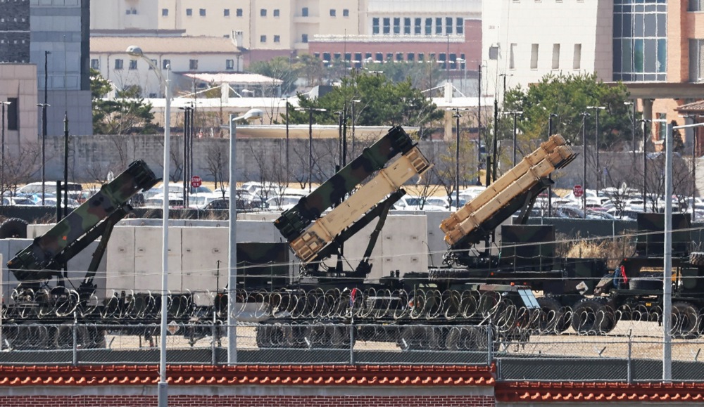 Trump’s Patriot missile deal for Ukraine sparks European fears over air defence gaps dlvr.it/TMHHgB