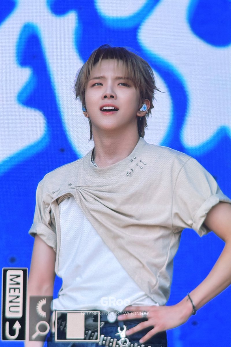 250803 Lollapalooza 

#BOYNEXTDOOR #보이넥스트도어  
#운학 #WOONHAK #ウナク