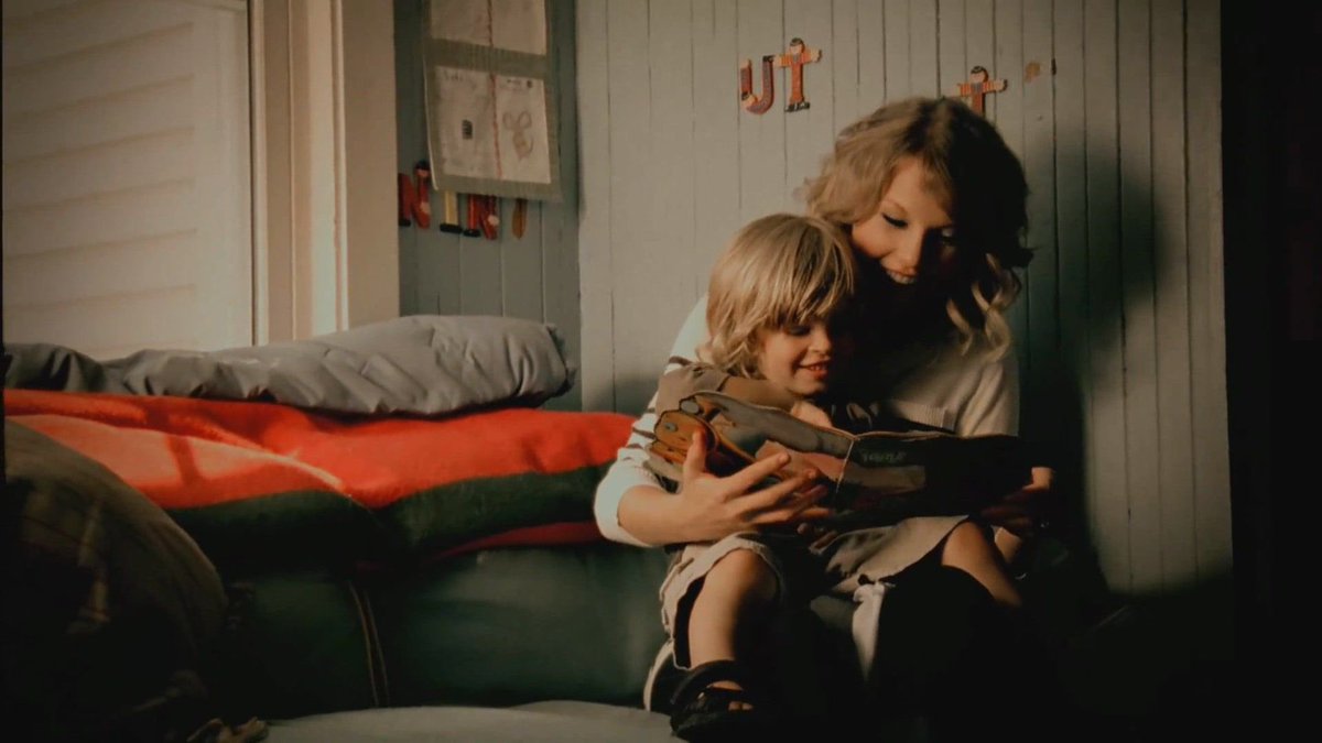 15 years ago today, Taylor Swift released ‘Mine.’