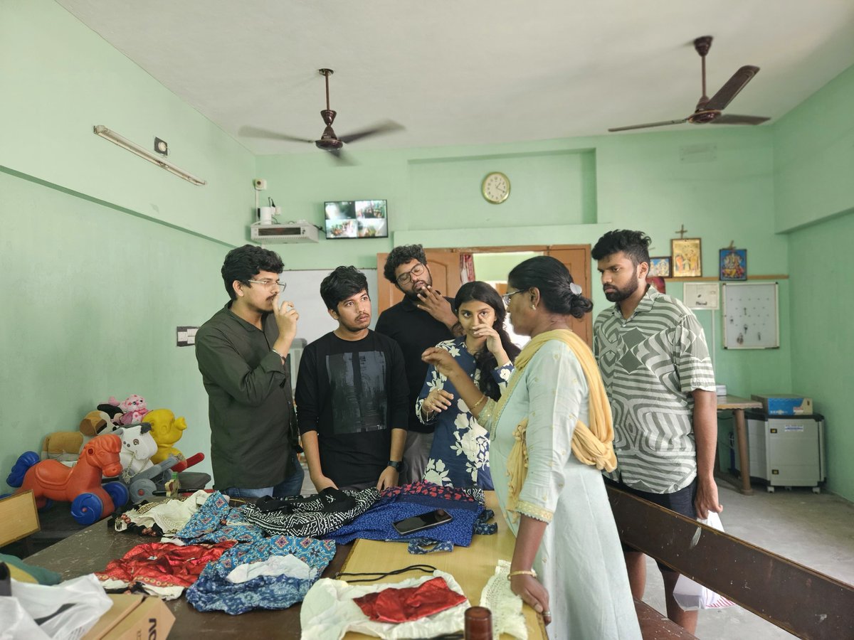 akshayashg2010's tweet photo. Students from **IIM Trichy** visited **Akshaya Tailoring Centre** &amp; **Akshaya SHG** to witness grassroots women empowerment in action. 💪
Real learning begins beyond the classroom! 📚🌱

#PrimeTrust #JananiHome #AkshayaSHGsConfederation
#IndiaVolunteerCare #IIMTrichy #FieldVisit https://t.co/BBVGKzSyRe