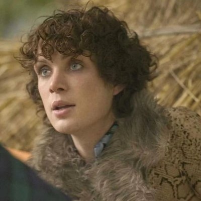 The Mysterious Floating Head tweet media