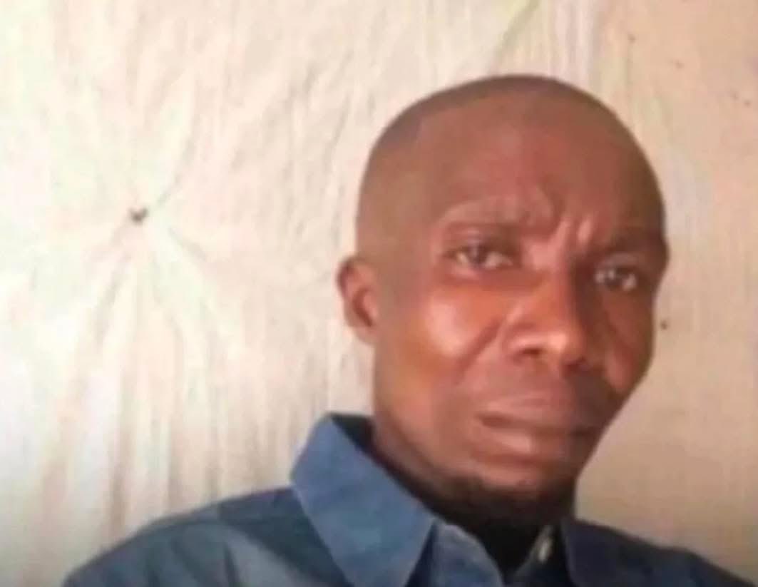 "Confirm you're not a robot."

Why would a robot search for Mia Khalifa?😭