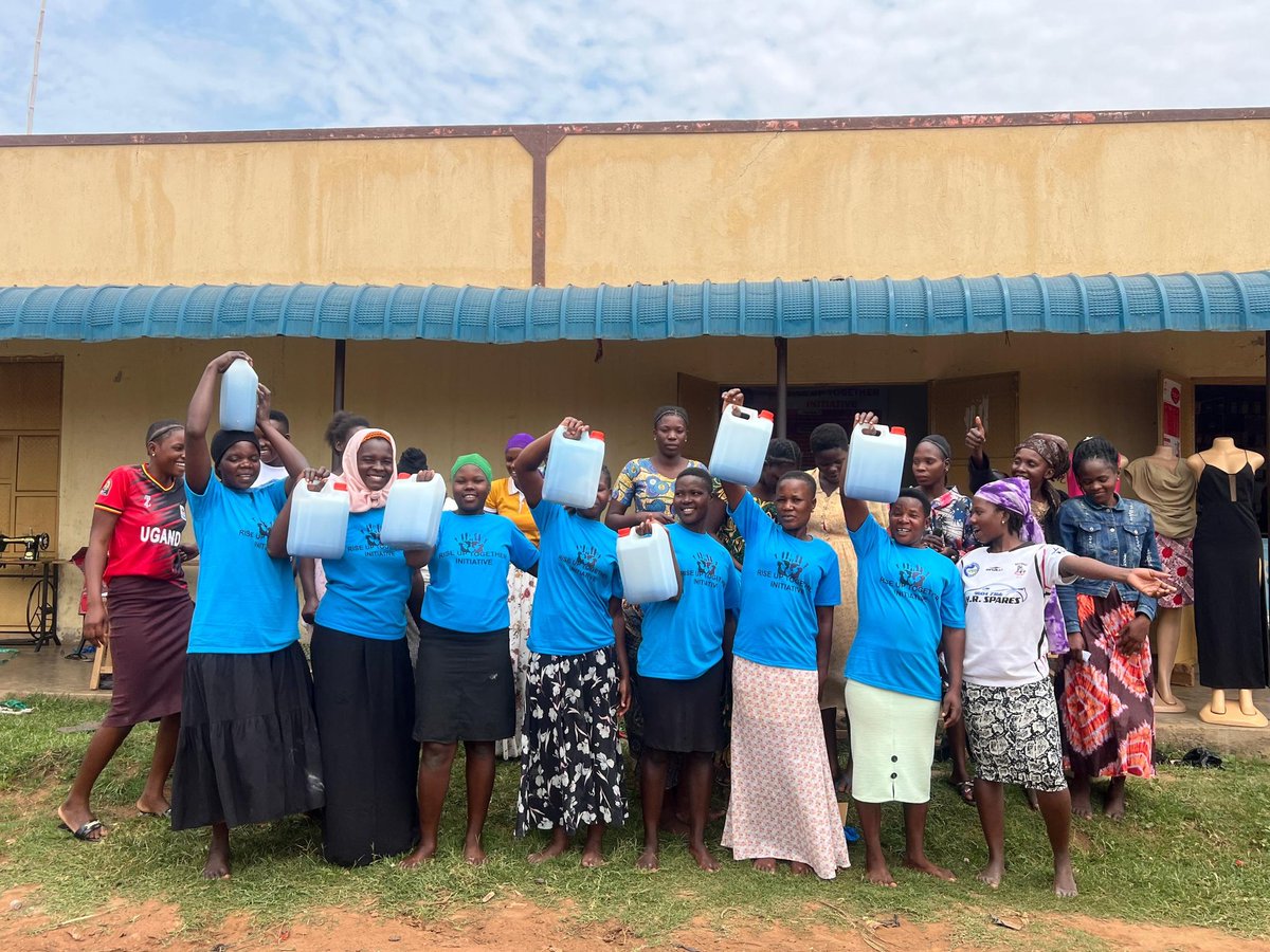 WorksJoyful's tweet photo. 💧 From bubbles to business! 🧼
Our women are mastering liquid soap-making, turning skills into income, independence &amp; brighter futures. 🌟
#WomenEmpowerment #SkillsForLife #SoapMaking #RiseUpTogether https://t.co/8yX3xr5aEm