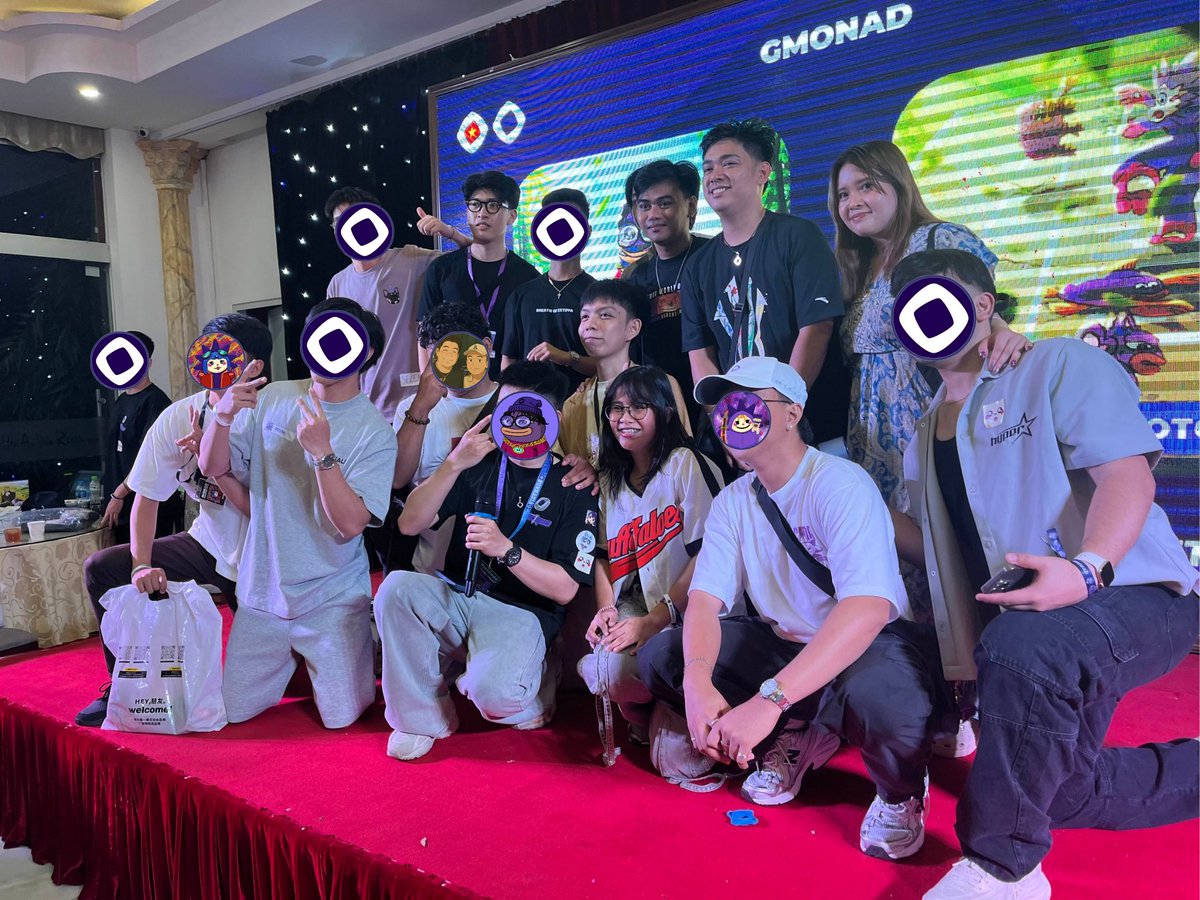 Filipinads at Vietnads Meet Up 💜

Next up... Filipinads Meet Up sa August 16 !

Excited ka na ba ?
