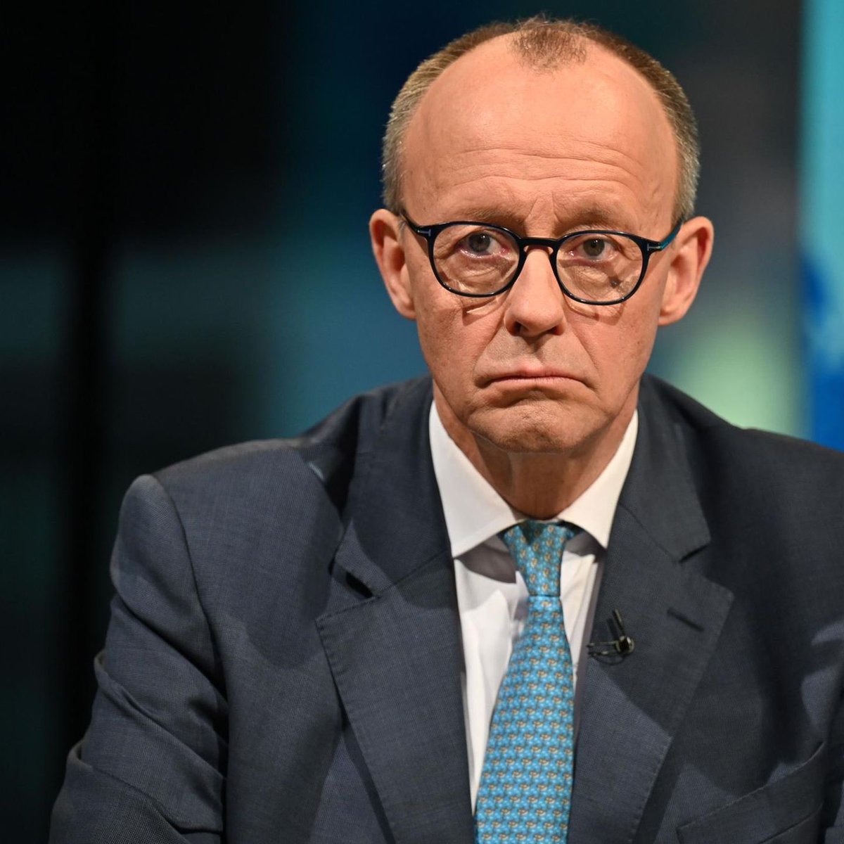 David Rosenblatt (@b4l4g4n) on Twitter photo Der Marathon-<a href="/bundeskanzler/">Bundeskanzler Friedrich Merz</a>:
Er läuft und läuft und läuft… den Themen hinterher. Vor allem bei Nahost.
Ein Kanzler, der es jedem recht machen will, jedem gefallen will, verliert sich selbst.
Bisher läuft <a href="/_FriedrichMerz/">Friedrich Merz</a> vielen außenpolitischen Themen nur hinterher. Zu Der Marathon-<a href="/bundeskanzler/">Bundeskanzler Friedrich Merz</a>:
Er läuft und läuft und läuft… den Themen hinterher. Vor allem bei Nahost.
Ein Kanzler, der es jedem recht machen will, jedem gefallen will, verliert sich selbst.
Bisher läuft <a href="/_FriedrichMerz/">Friedrich Merz</a> vielen außenpolitischen Themen nur hinterher. Zu