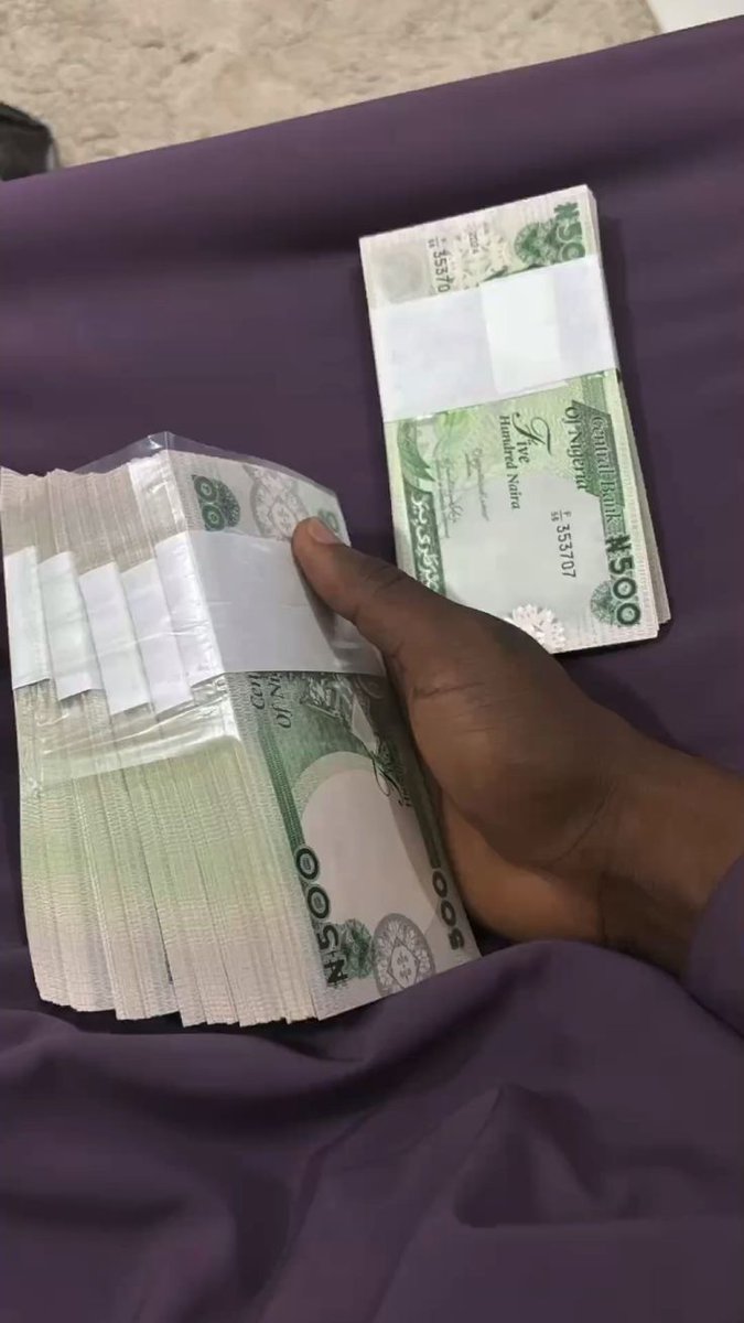 This my cloth colour don dey fade
na why I no like purple

-NK 
#nkdeypackam😋