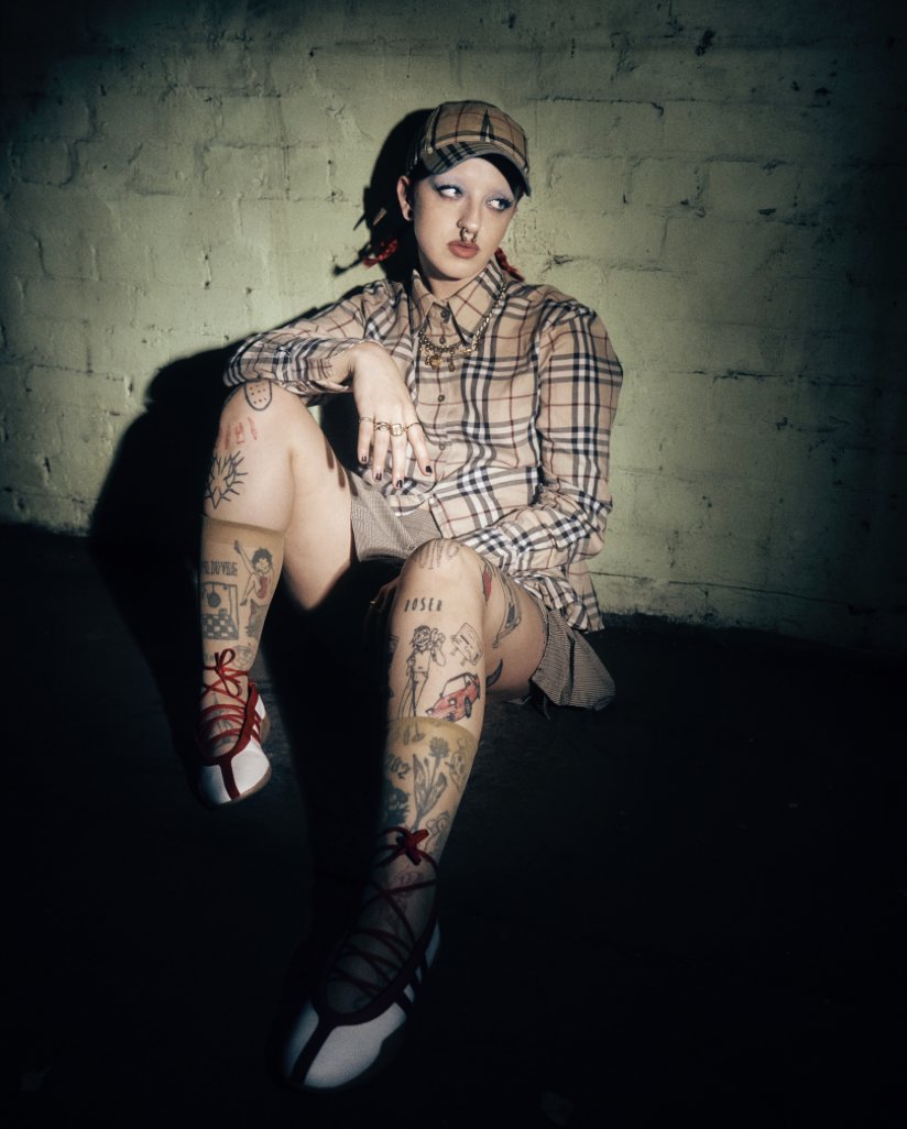 Cody Frost has released a video for their new single 'NATURAL SELECTION' bringthenoiseuk.com/202508/news/vi…