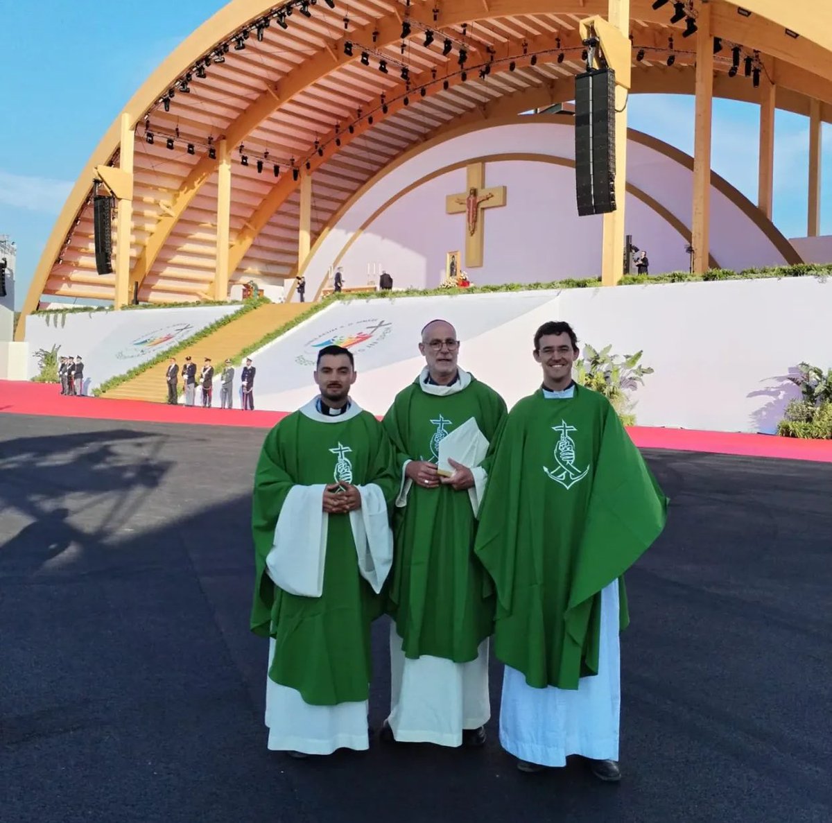 Aquest diumenge els joves de la diòcesi han viscut un moment molt especial 👉🏻 la missa de cloenda del Jubileu dels Joves a Tor Vergata #Roma presidida pel papa Lleó XIV. 🙌

Ara, els nostres joves ja tornen cap a casa amb el cor ple d’alegria i fe! 

#jubileujove2025