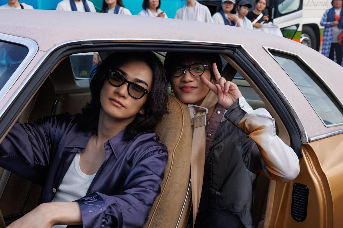 Behind the scene photos from Glass Heart series has been released