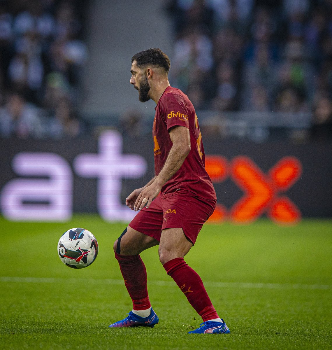 Hoy tenemos un protagonista especial en 'L'informatiu de VCF MEDIA Radio': <a href="/luisitocarrile/">Luis Rioja</a> 🦇

A partir de las 13:00 horas en:
💻 valenciacf.com
📲 valenciacf.com/vcf-media-radio
📻 92.6 FM (València)