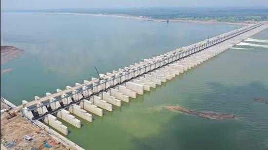 Kaleshwaram Commission has exposed what many feared construction at Medigadda was flawed, and L&amp;T is to blame.
Forget certifications, they’ve been told to fix everything on their own dime.

It’s not just the usual political chaos now trusted private players are under the scanner