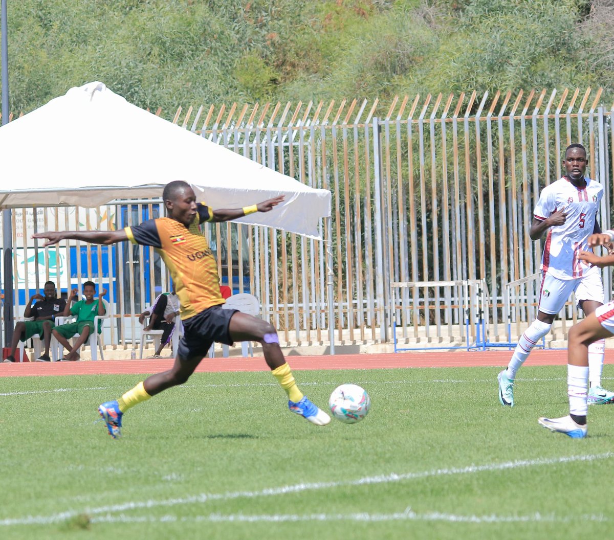 #ANOCASchoolGames2025-Algeria
Football Boys || Third place 

HT' || Uganda leads at break 

Sudan 0:3 Uganda

🏟 19 Mai (Annex) Stadium