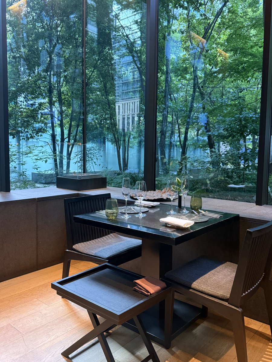 aman東京の桃かき氷🍑

👗#herlipto