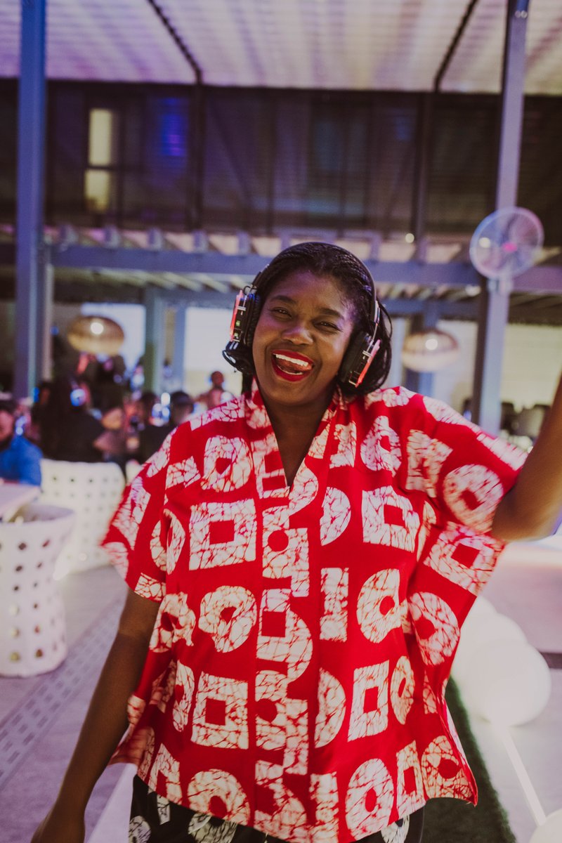 MarriottIkeja's tweet photo. Throwback to the unforgettable faces and moments from our Y2K Silent Disco. What a night to remember!
#LMHI #lagosmarriotthotel #marriottikeja #marriottintlmea #marriottbonvoy #korikoandco #lagos #y2ksilentdisco https://t.co/LuXqyjn6dd