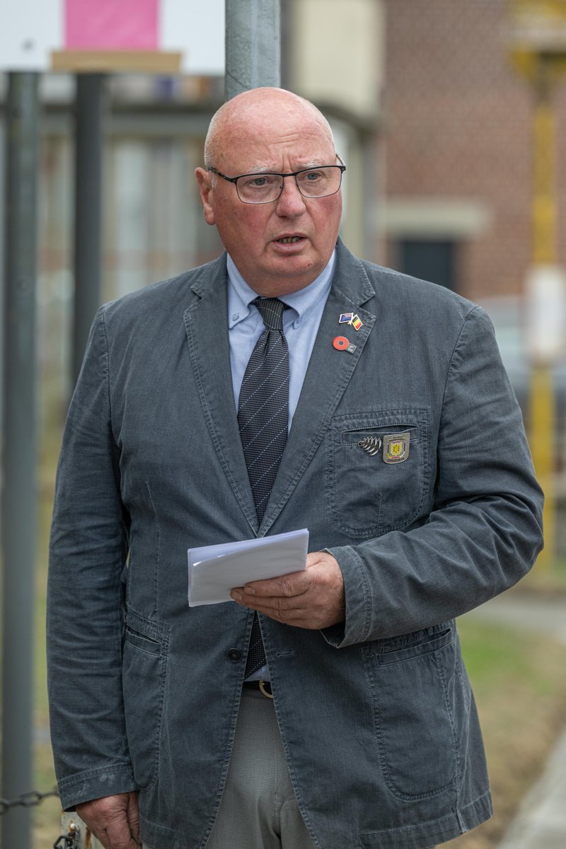 On 31 July, Deputy 🇳🇿 Ambassador Te Aniwa Setters attended a commemoration to honour Lance Corporal Leslie Wilton Andrew- who won a Victoria Cross for bravery in 1917 at age 20. 

Find out more here: nzhistory.govt.nz/media/photo/le…

 Lest we forget 🌹

📸 <a href="/EricCompernolle/">Eric Compernolle</a>