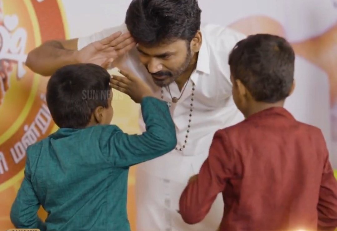 Anna 😂😍 <a href="/dhanushkraja/">Dhanush</a>