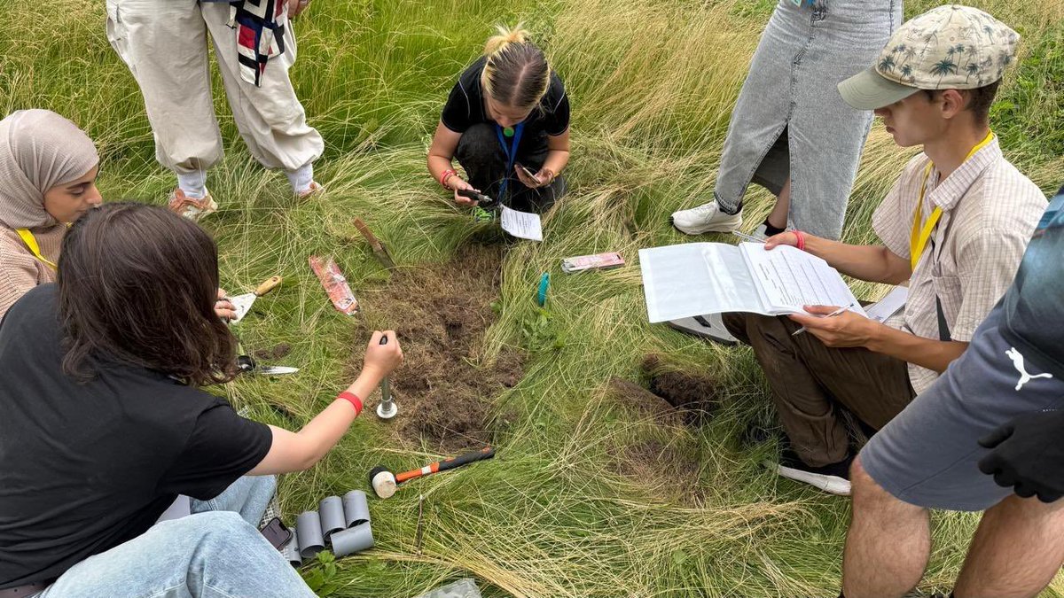 كلية العلوم الزراعية والبحرية tweet media