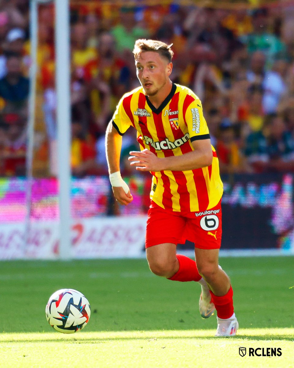 🚨EXCL #RCLens 🔴🟡

❗️Tom Pouilly va quitter le RC Lens. Le piston droit est transféré gratuitement au Pau FC en Ligue 2

💰Lens dispose d’un % à la revente et d’une option de rachat prioritaire 

🔜 officialisation ⌛️

footmercato.net/a5369975334807…