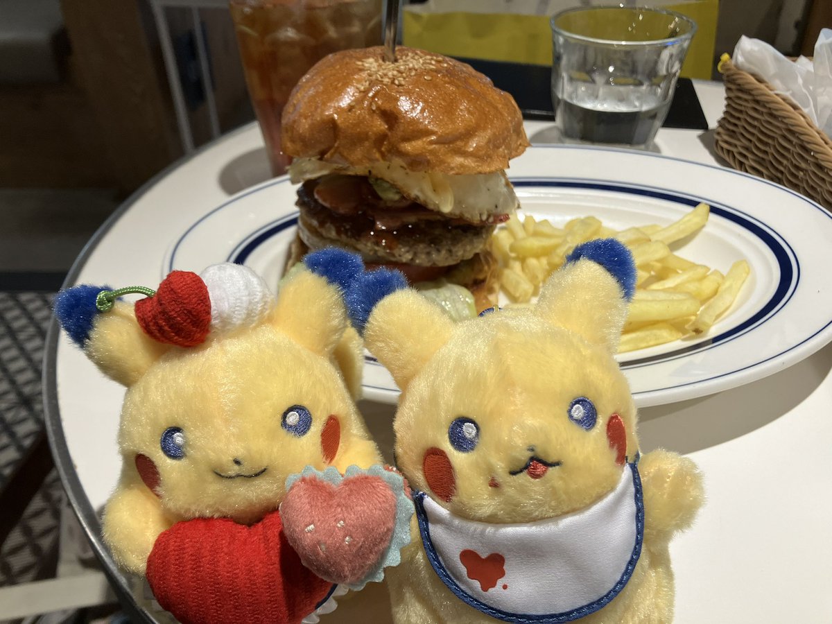 ダイナー ピカチュウ ハンバーガー ダイナーをイメージしたレトロなピカチュウのグッズ「PIKACHU