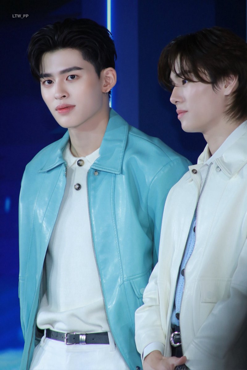 🩵🤍

PONDPHUWIN WITH VASELINE

#VaselineXPondPhuwin
#ppnaravit  ​#phuwintang​ ​
#ปอนด์ภูวินทร์