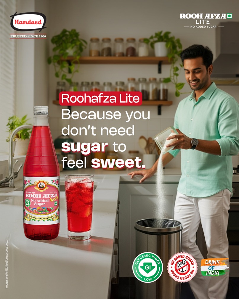 HamdardFoods's tweet image. Taste the Iconic summer goodness without the added sugar!

#RoohAfzaLITE #NoAddedSugar #IconicTasteLITE #HamdardRoohAfzaLite