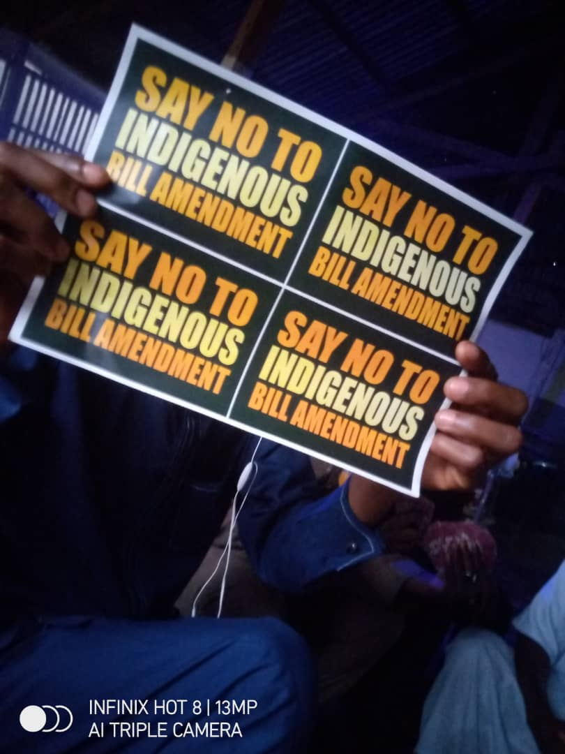 Some other Ronu organisations joined the #SayNoToIndigenousBill, they reached out and we printed flyers in their organisation's name but these bitter Mfs started their own "open your office" hashtag... Created their own images...

Oo má para rẹ
See what's paining them...

If you