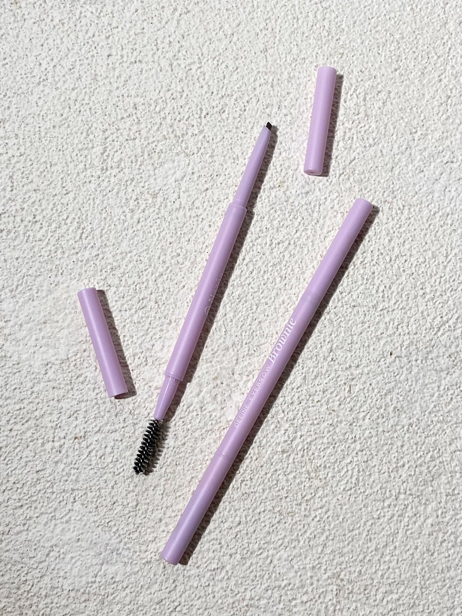 ngalis rapih tanpa concealer tuh kuncinya cuma di pensil yang harus kecill, contohnya kaya yang lagi aku pake ini😍🫰🏻