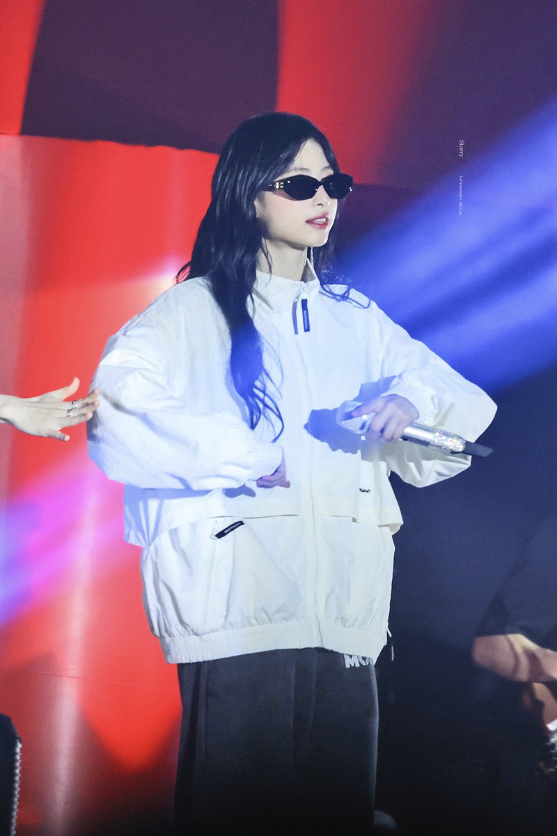 Starry411_'s tweet image. 250531 호찌민 콘서트 
장발 좋아요 🥰
 #AHYEON #아현 
#BABYMONSTER #베이비몬스터