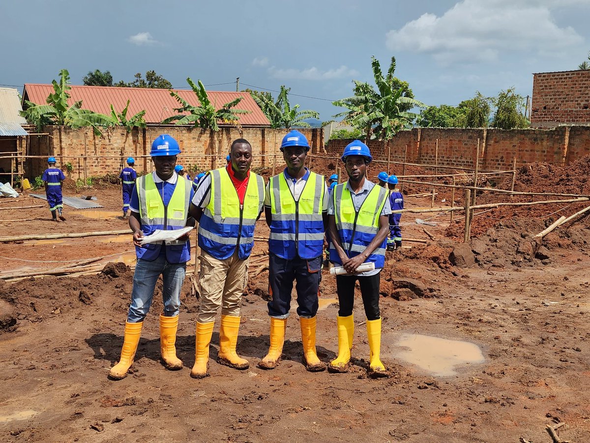 EngEmmanuelT's tweet photo. Day 1 vs today,goal achieved ✅
#kirinya project
📸 Sandhbolt Civil Engineering Limited https://t.co/NjrSSdyUUn
