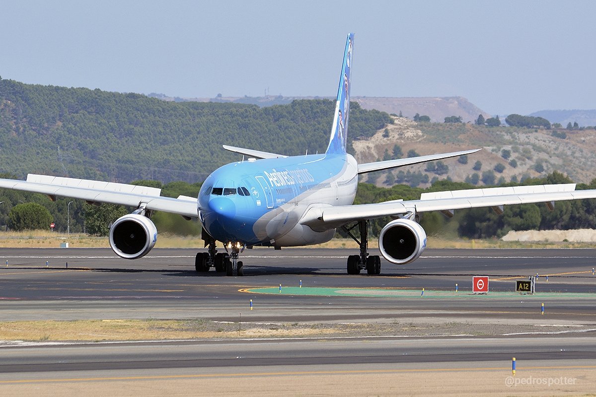 Pedro M. Moreno (@pedrospotter) on Twitter photo #BuenosDias desde #España para los #spotters #Argentinos del otro lado del charco
✈️
#Airbus #A332 (LV-FVH) <a href="/Aerolineas_AR/">Aerolíneas Argentinas</a> llegando de #BuenosAires (EZE)
✈️
<a href="/airtangohobbie2/">Air Tango Hobbie Shop</a>
#ezeiza <a href="/_MarianoGomez_/">Mariano Gomez</a> <a href="/Vock_log/">Agus</a> <a href="/PlanesSpotterAr/">El Negro 🇦🇷</a> <a href="/jgagnot/">JG-jorgegagnot</a> <a href="/edadmartinez/">Edgardo A Martinez</a> <a href="/Joacorobertt/">Joaco</a> <a href="/jqfotoyvideo/">Jorge Quaglini</a> #BuenosDias desde #España para los #spotters #Argentinos del otro lado del charco
✈️
#Airbus #A332 (LV-FVH) <a href="/Aerolineas_AR/">Aerolíneas Argentinas</a> llegando de #BuenosAires (EZE)
✈️
<a href="/airtangohobbie2/">Air Tango Hobbie Shop</a>
#ezeiza <a href="/_MarianoGomez_/">Mariano Gomez</a> <a href="/Vock_log/">Agus</a> <a href="/PlanesSpotterAr/">El Negro 🇦🇷</a> <a href="/jgagnot/">JG-jorgegagnot</a> <a href="/edadmartinez/">Edgardo A Martinez</a> <a href="/Joacorobertt/">Joaco</a> <a href="/jqfotoyvideo/">Jorge Quaglini</a>
